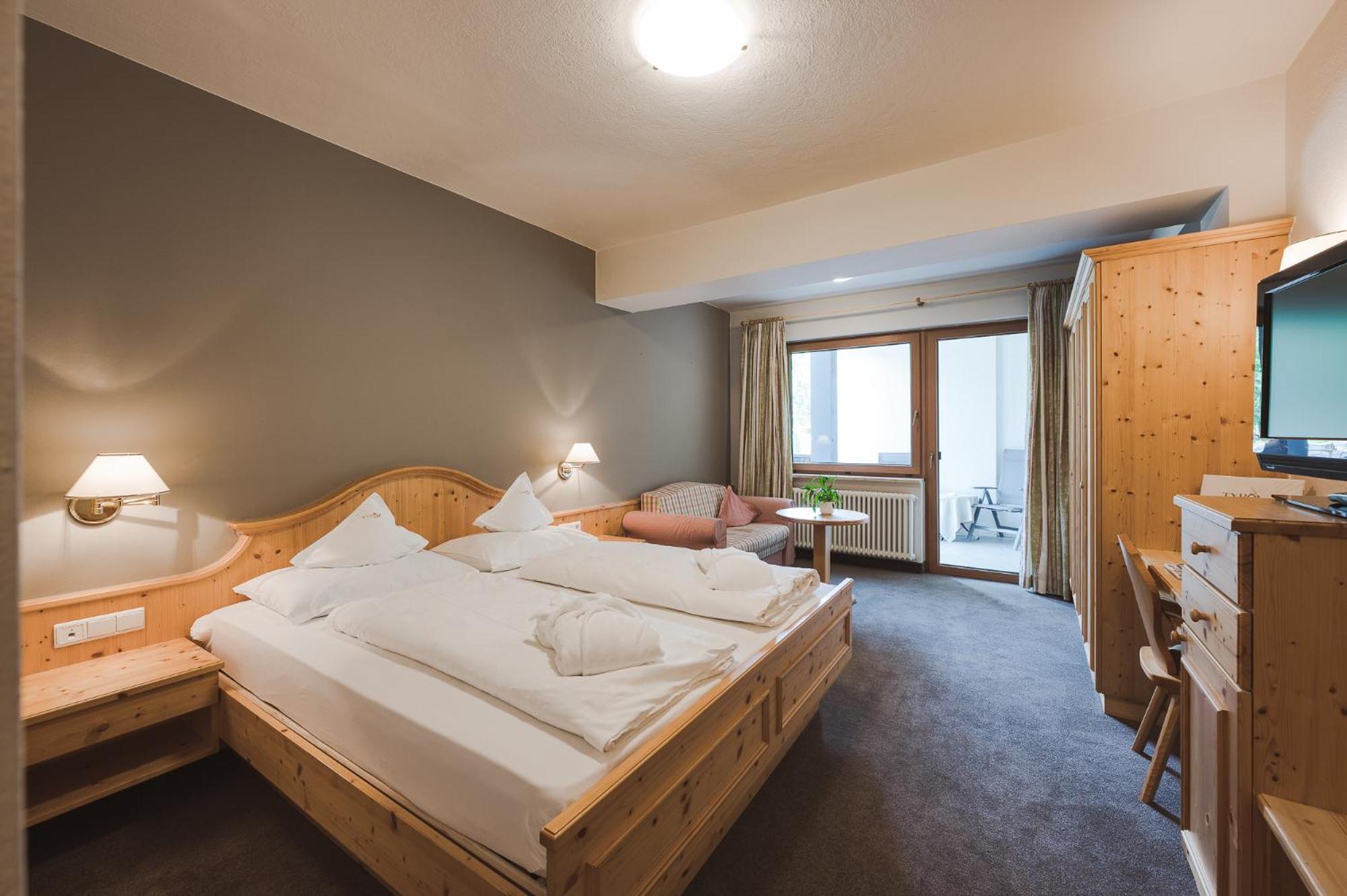 Hotel Tyrol Schenna Εξωτερικό φωτογραφία
